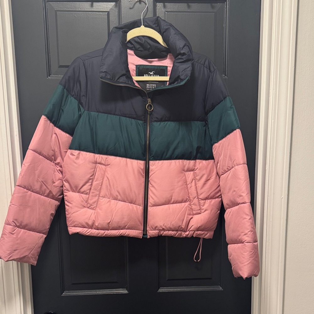 Hollister Tri-Tone Puffer Jacket - Pink, Teal, Black